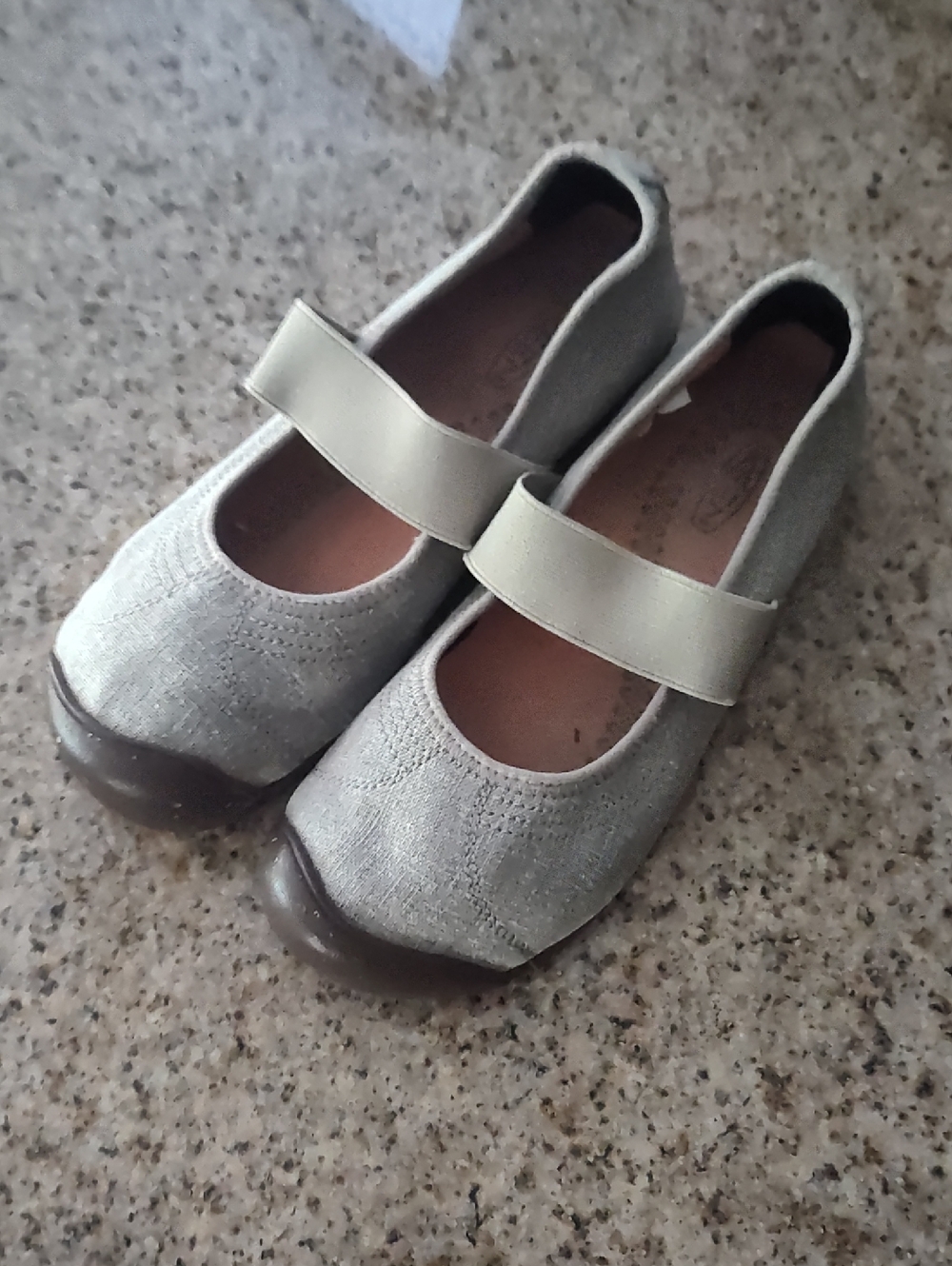 Keen Women's Mary Jane Shoes in Light Gray/Tan Linen With Elastic Cross strap